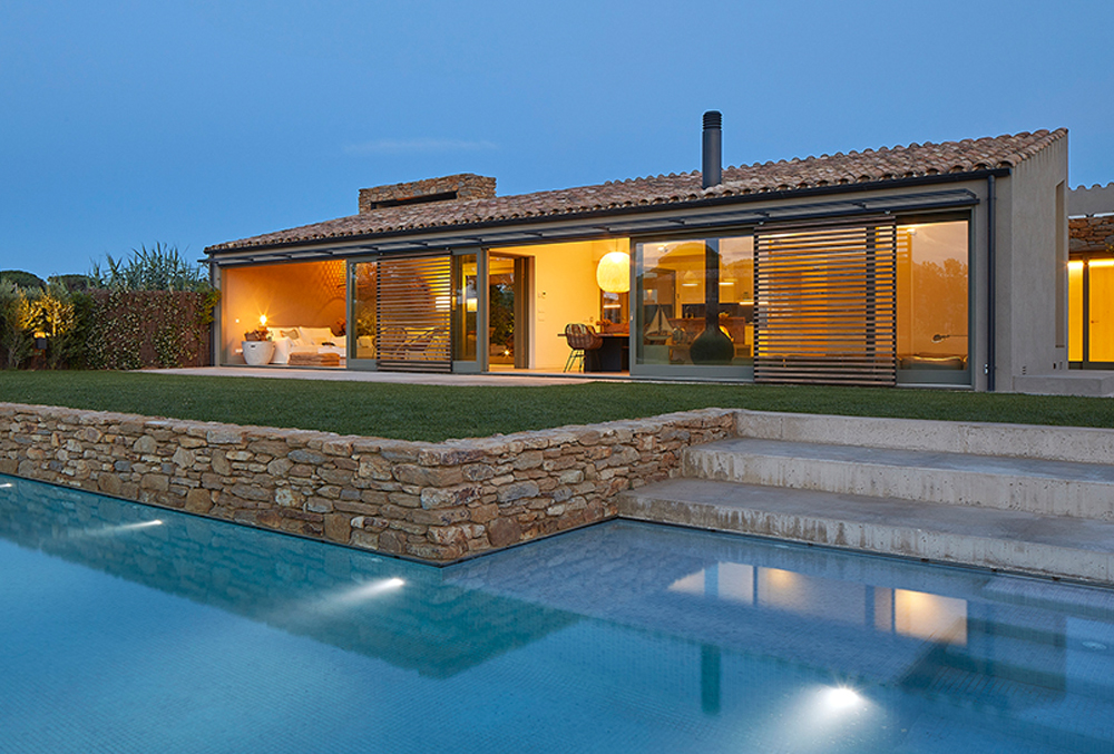 VIVIENDA EN LES MIRONES