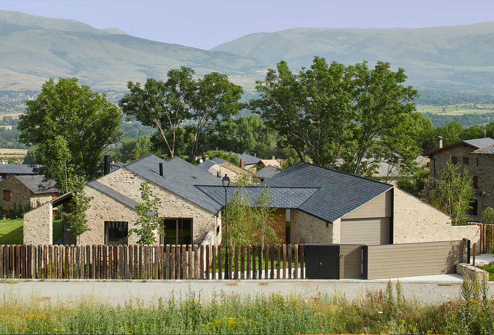 VIVIENDA EN LA CERDANYA